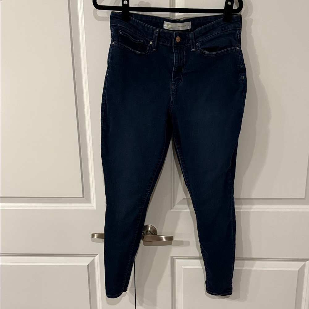 Signature Levi Strauss Gold Mid Rise Skinny Jeans size 12